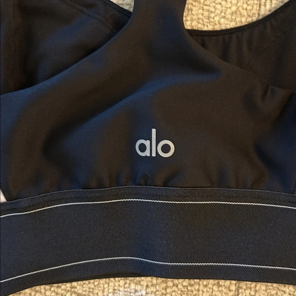ALO Airlift Suit Up Bra - Picture 3 of 6